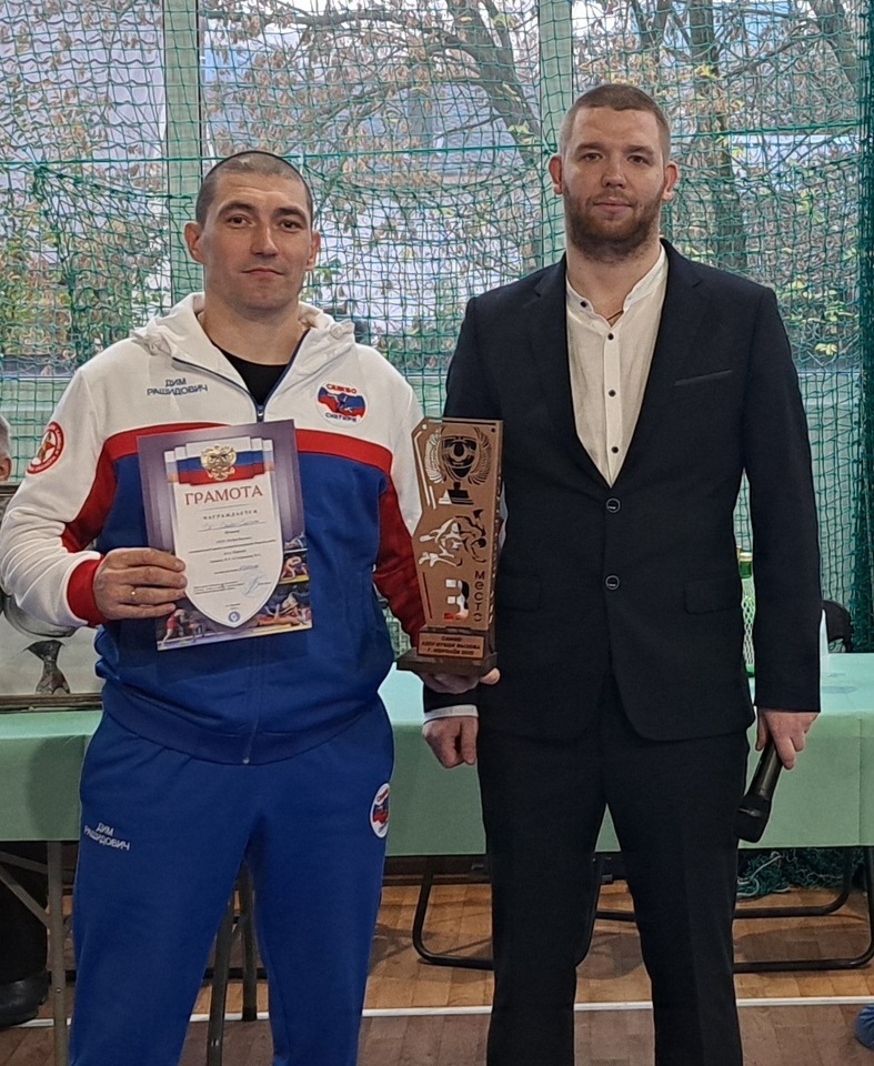 тренер Спортивного клуба самбо Снегири Бикмуллин Дим Рашидович